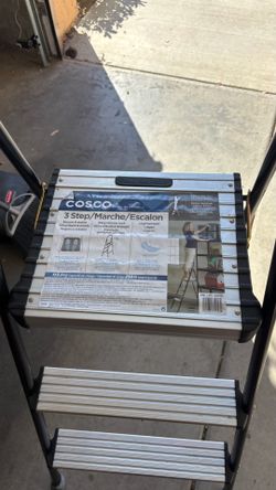 COSCO 3-Step Folding Step Ladder