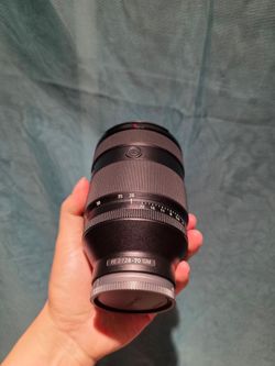 Sony FE 28-70mm f2 GM lens