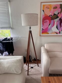 Standing Tripod Lamp