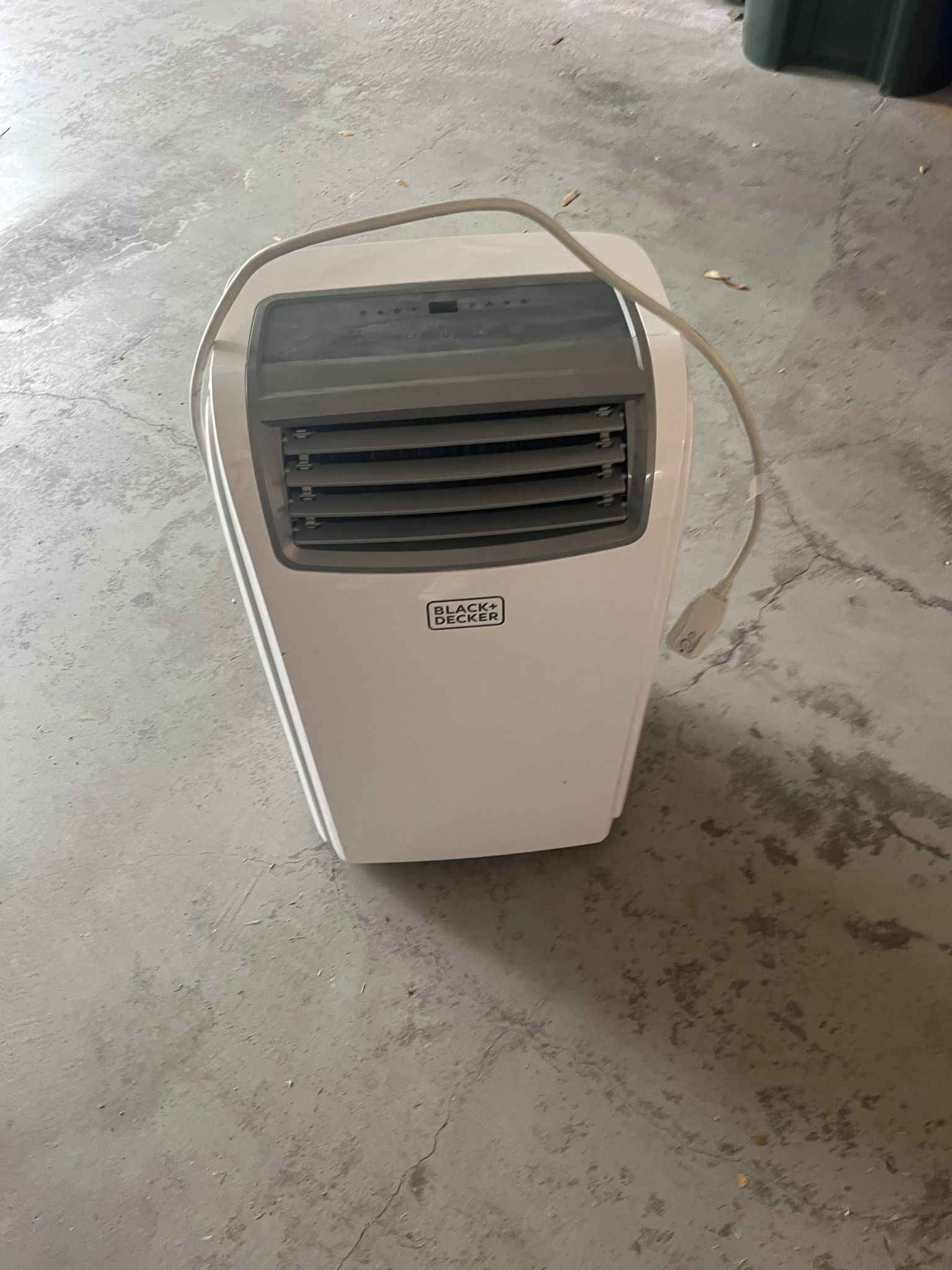 Black & Decker Portable Air Conditioner with Heat