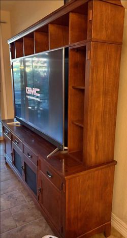 Large entertainment center