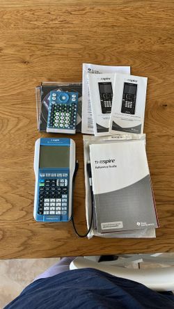 TI-Nspire Graphing Calculator Bundle – Great Condition