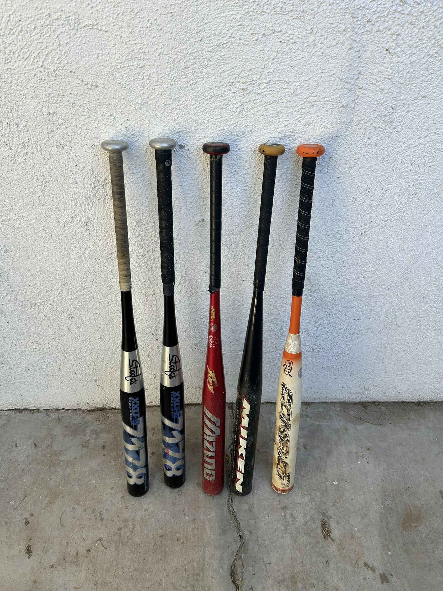 Softball Bats 🥎