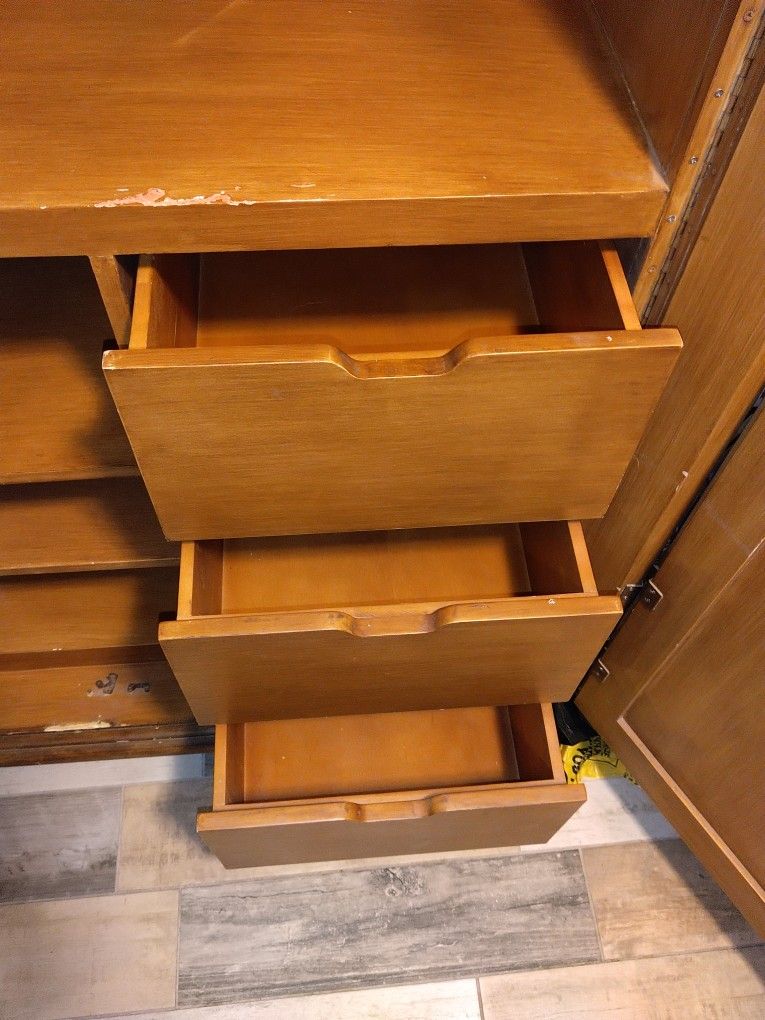 Armoire