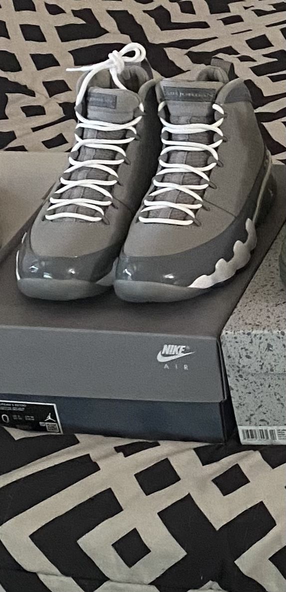 Air Jordan 9 Cool Grey Dead stock Size 10