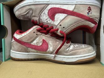 Nike dunk strange love special box