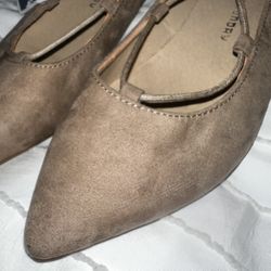 Chinese Laundry Pointed Toe Lace-Up Flats - New With Tags