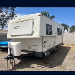 2007 Hilo Travel Trailer 