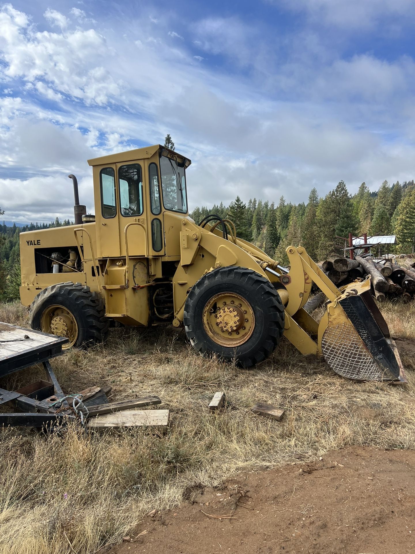 Yale Loader / Tractor