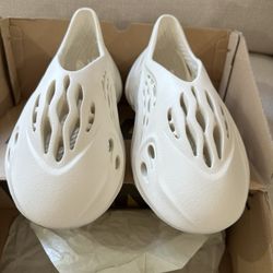 Yeezy Foam Runners (Sand) Size 10 Worn 1X