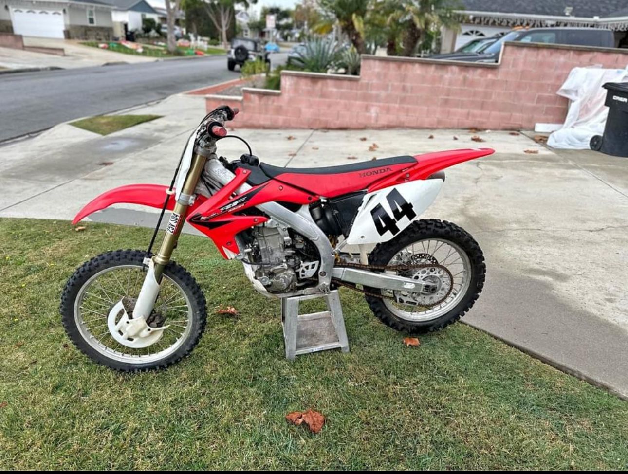 2005 Honda CRF450R *Read Description* for Sale in Bellflower, CA