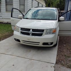 Dodge Grand Caravan Sxt