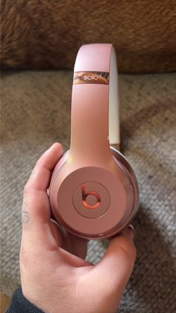 Beats Solo3 Wireless Headphones Rose Gold