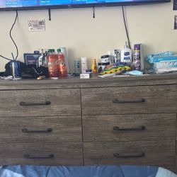 Dresser Adorna  6 Drawer 