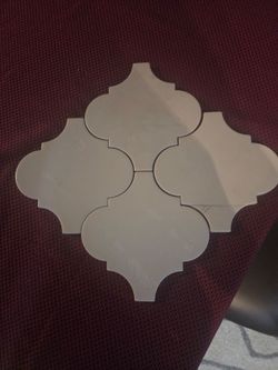 Provenzale Lantern Tile (White)