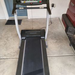 ifit Pacer Circuit Treadmill 