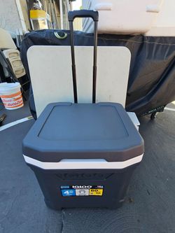 Igloo 62-quart Maxcold Wheeled Cooler