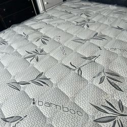 Queen size pillow top mattress bamboo fabric