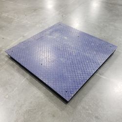 Steele Floor 48x48 Scale