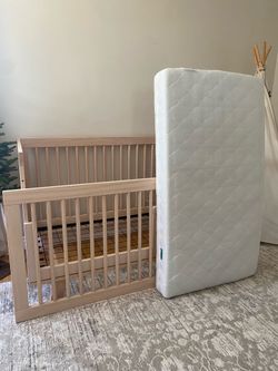Crib with Mattress