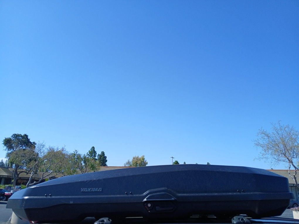 Yakima CBX 16 Cargo Box Better Than Thule Skybox Rocketbox