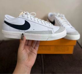 Nike blazer low 77’s
