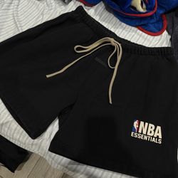Fear Of God Essentials NBA Sweat shorts 