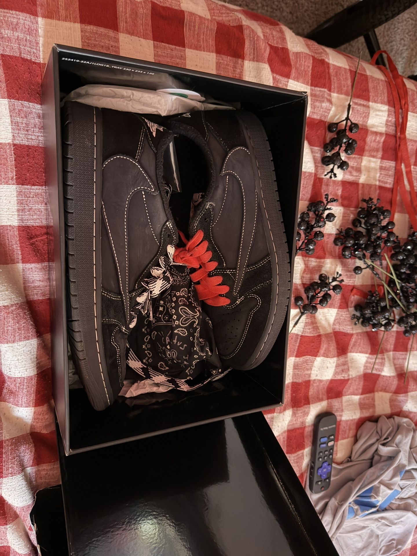 Travis Scott Low Phantom 