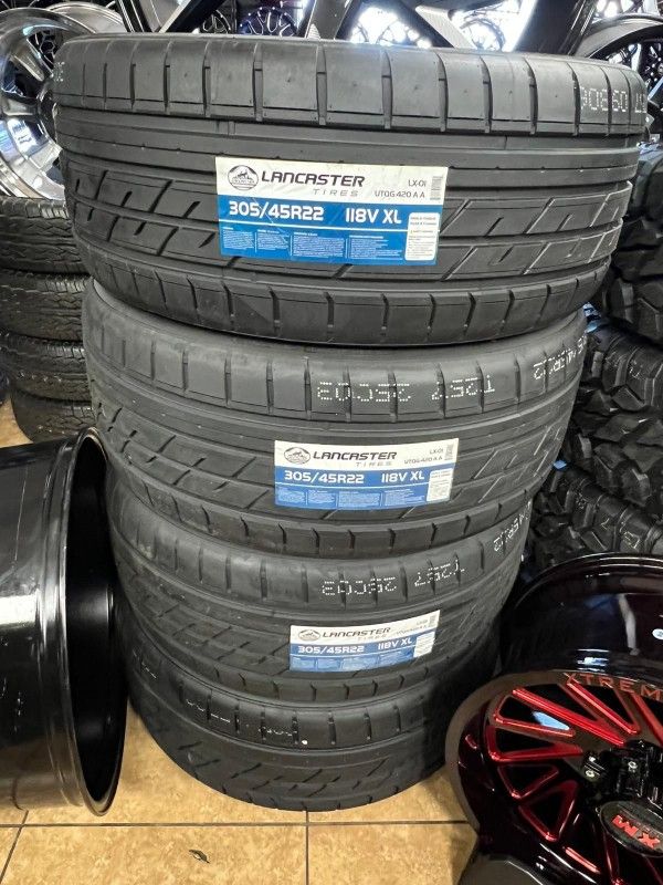 305 40 22 Set Of Tires