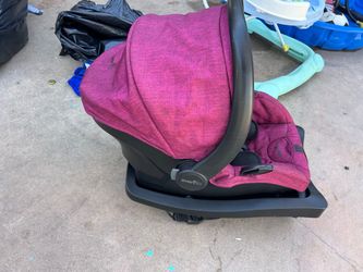 Evenflo Infant Car Seat with Base