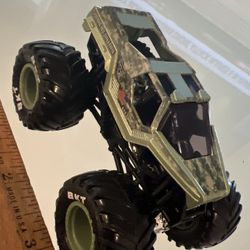 BKT  Soldier Fortune Monster Jam Series Truck  1/64