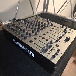 Allen & Heath Xone:96 DJ Mixer – Excellent
