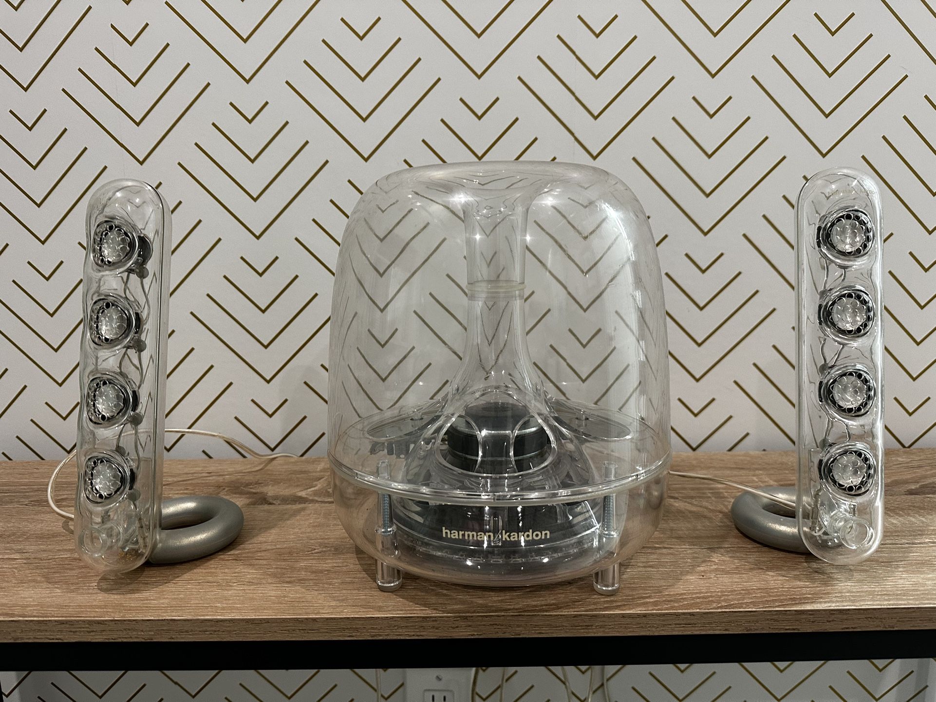 Harmon Kardon Subwoofer And Speakers