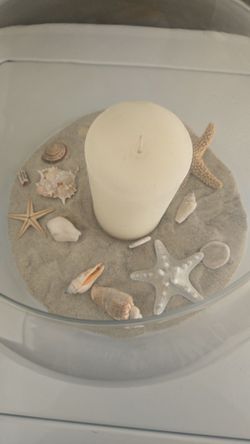BEACH THEMED GLASS CENTERPIECE.