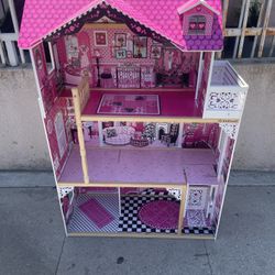 Lol House
