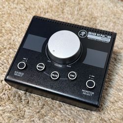 Mackie Big Knob 