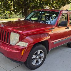 2008 Jeep Liberty, Red, 4WD