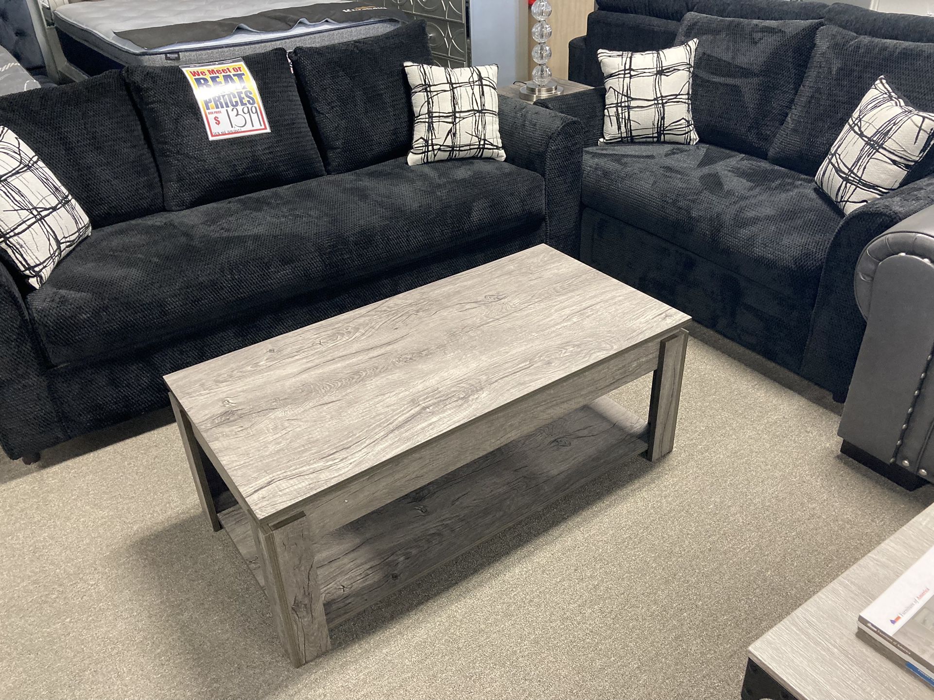 Comfy Sectional 🖤🖤 Easy Purchase ✅✅