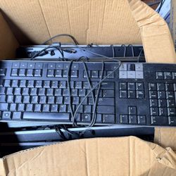 100 Computer Keyboards Assorted.  Dell IBM 