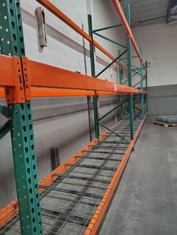 🔥Green Pallet Rack Upright Frames🔥💯