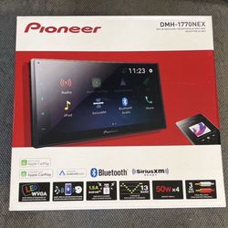 Pioneer Double Din AppleCarplay Bluetooth Android Auto SiriusXM 6.8 Inch Touchscreen Radio 