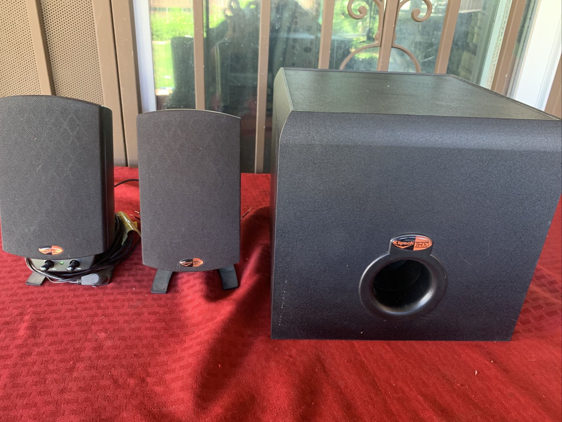 Klipsch ProMedia 2.1 THX Certified Speaker System Black Gently USED