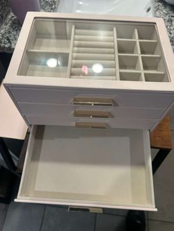 Cinderella 4-Layer Jewelry Box for Women, Jewelry Organizer with Glass Lid by Vlando