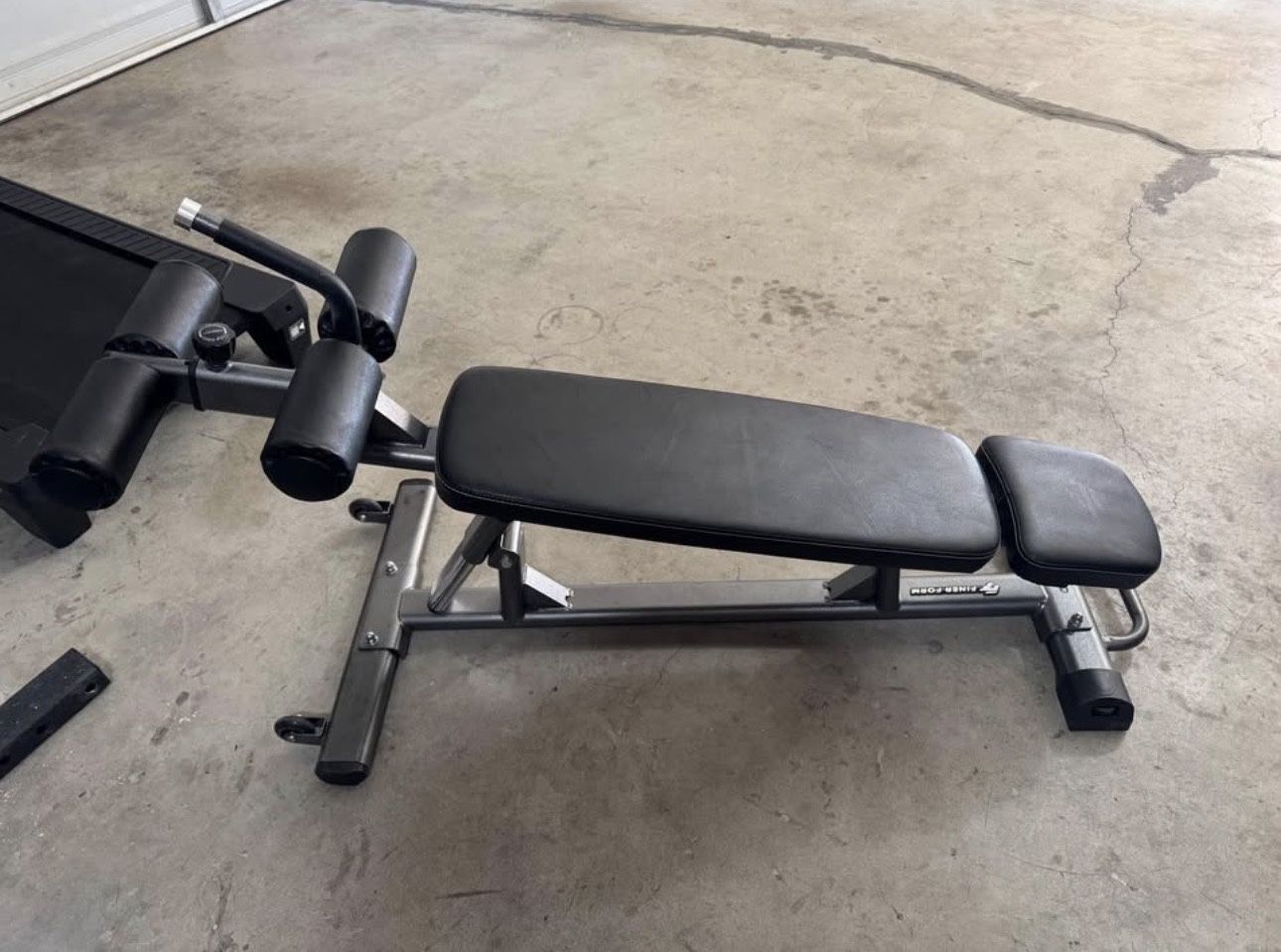 Finer Form decline bench