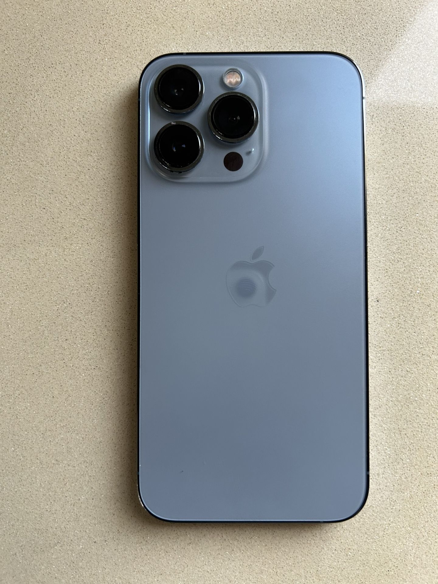 IPHONE 13 PRO ICLOUD LOCKED