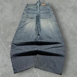 QUIKSILVER JEANS • REALLY COMFY • STREET WEAR • Y2K INSPIRED • CHEAP • SIZE 34X28