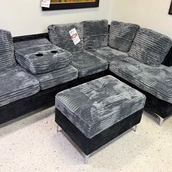 NEW SECTIONAL SOFA WITH OTTOMAN AND FREE DELIVERY PAY ON ARRIVAL