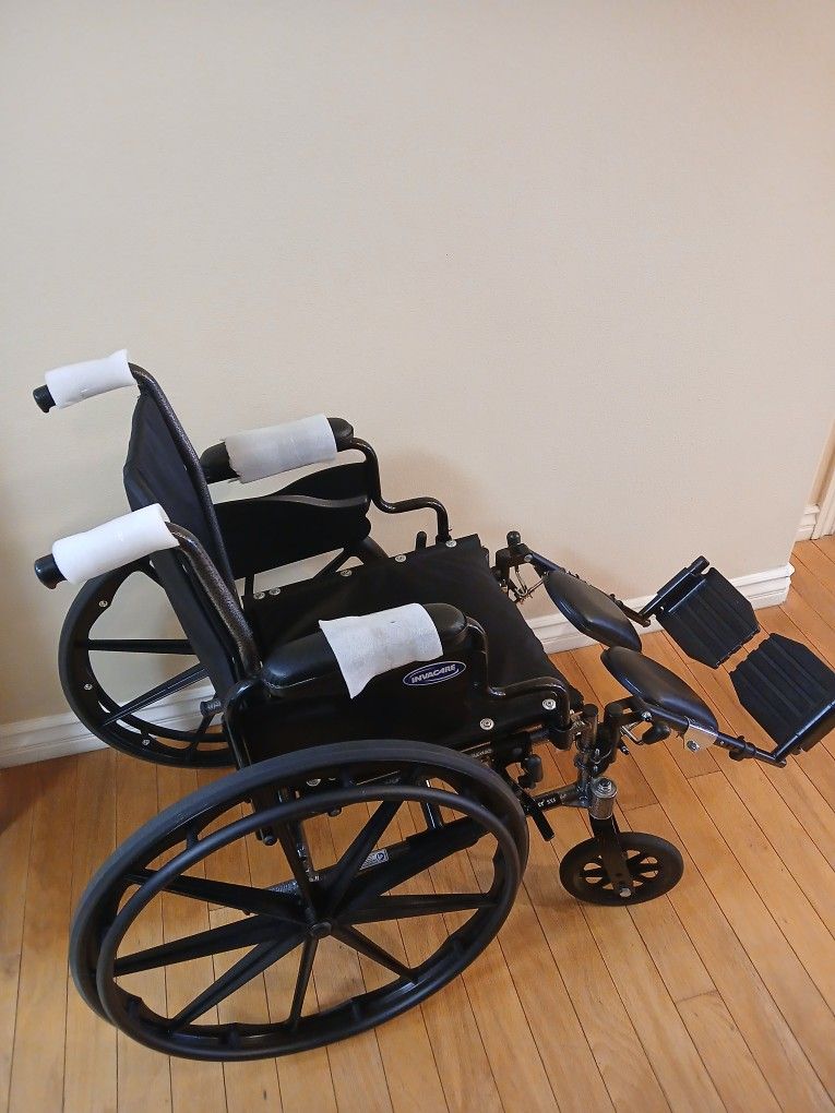 Wheelchair (Invacare)New Folding