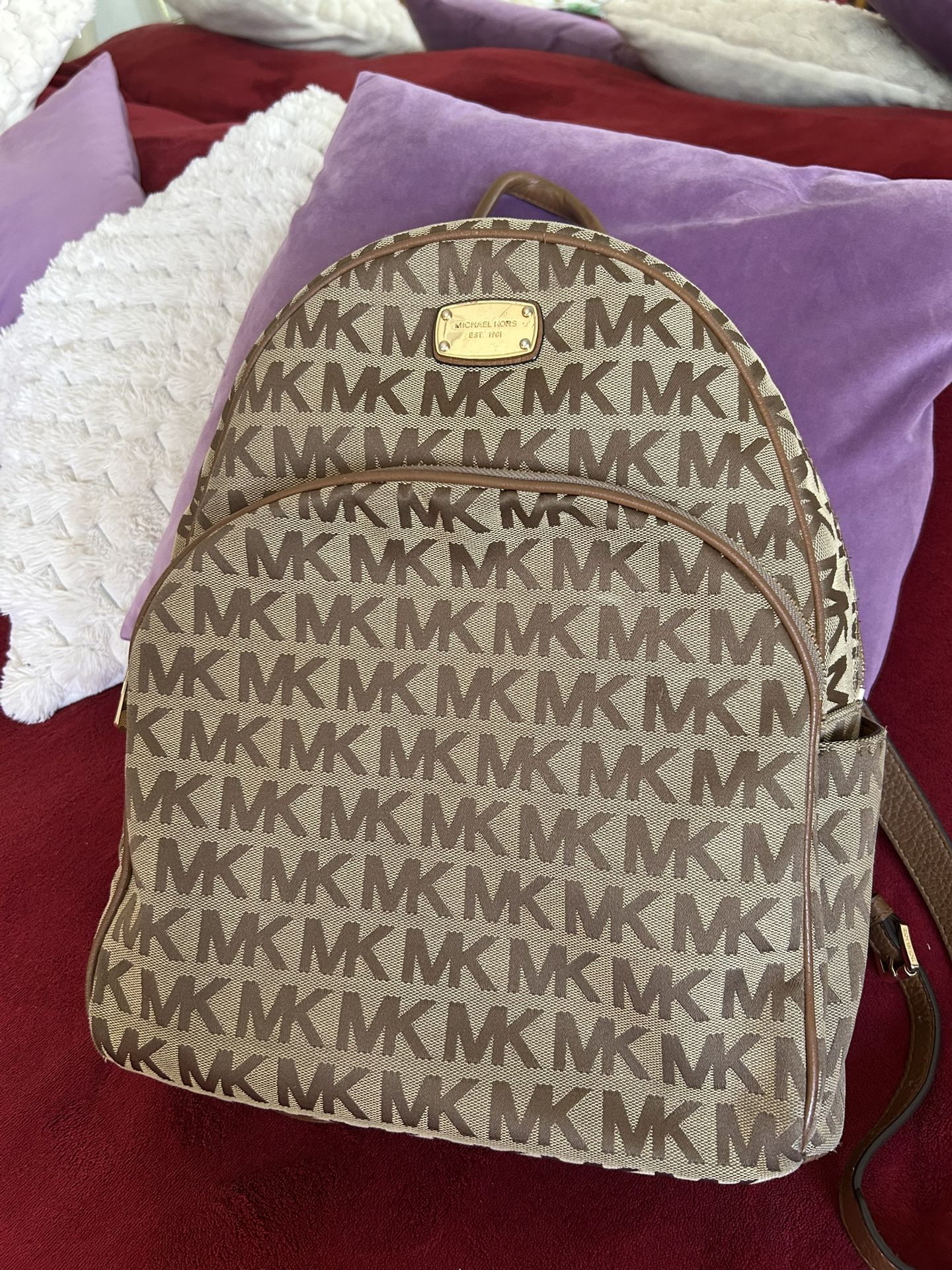MK Backpack / Michael Kors Back Pack / Purse / Bag / Luxury / Diaper Bag / Pañalera