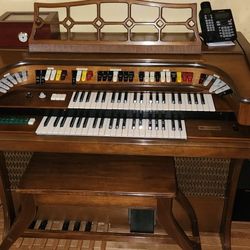 Wurlitzer Organ